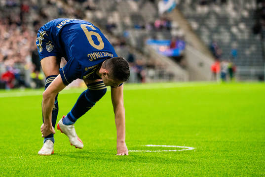 Djurgårdens Haris Radetinac har ont