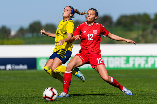 Filippa Angeldal of Sweden and Stine Larsenof Denmark