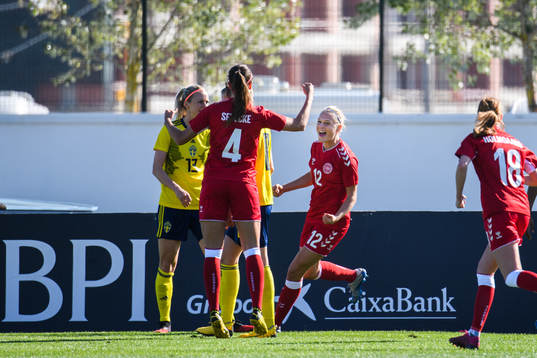 Stine Larsen and Rikke Læntver Sevecke of Denmark