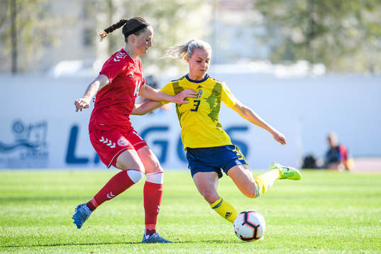 Nicoline Sørensen of Denmark and Lotta Ökvist of Sweden