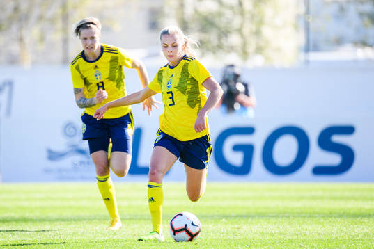 Lina Hurtig and Lotta Ökvist of Sweden