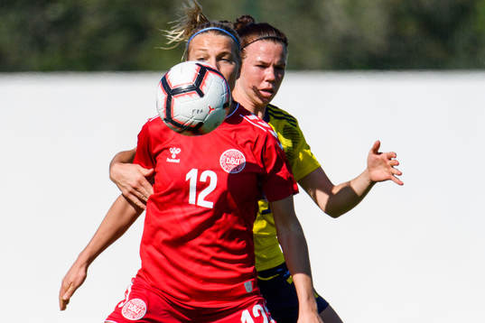 Jessica Samuelsson of Sweden and Stine Larsen of Denmark