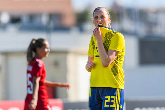 Julia Karlernäs of Sweden looks dejected