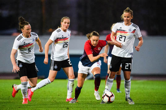 Caroline Graham Hansen of Norway against Marina Hegering ,