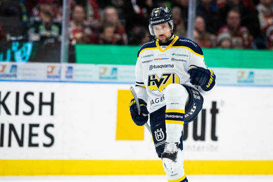 s Christoffer Persson jublar