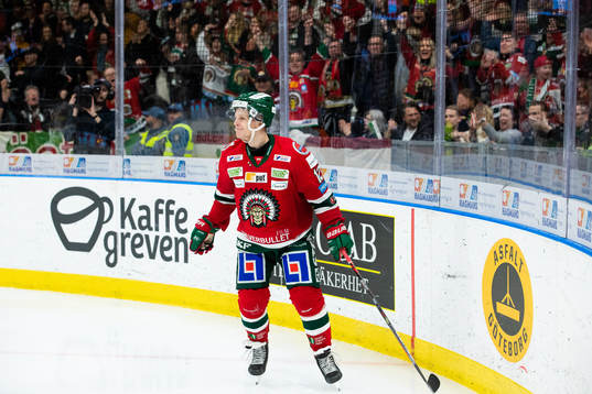 Frölundas Max Friberg jublar