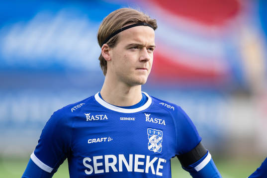 IFK Göteborgs August Erlingmark innan fotbollsmatchen i