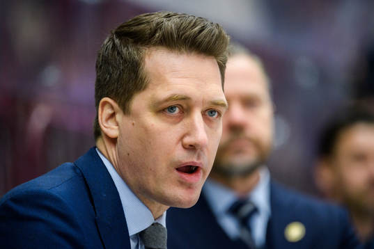 Växjös tränare Sam Hallam