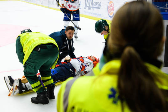 Växjös Brendan Shinnimin får vård