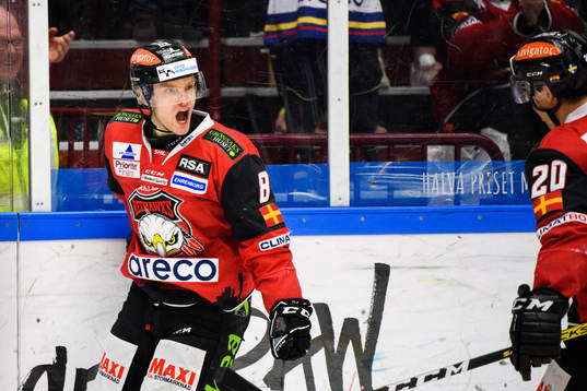 Malmö Redhawks Johan Olofsson jublar