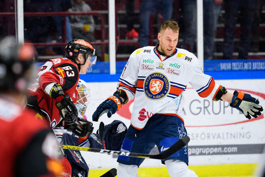 Malmö Redhawks Fredrik Händemark och Växjös Ilari