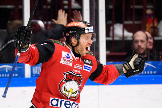 Malmö Redhawks Frederik Storm jublar