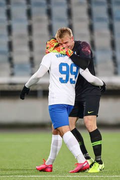 IFK Norrköpings Sead Haksabanovic och målvakt Isak