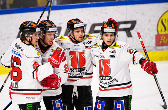 Örebros Ryan Stoa jublar