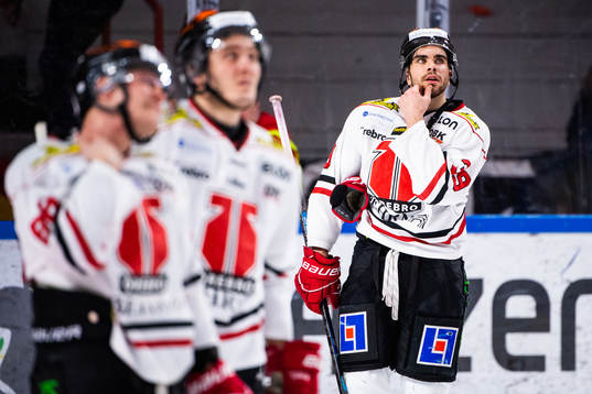 Örebros Jordan Boucher deppar