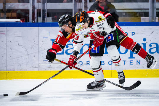 Örebros Sakari Salminen och Luleås Juhani Tyrväinen