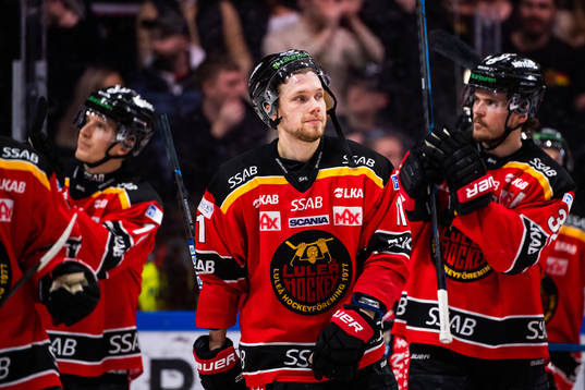 Luleås Petter Emanuelsson jublar