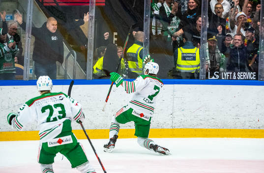 Rögles Erlend Lesund jublar