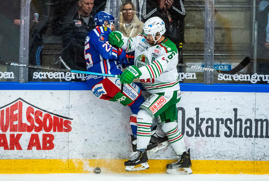 Oskarshamns Johannes Salmonsson och Rögles Craig Schira