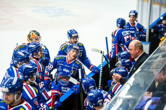 Oskarshamns tränare Per-Erik Johnsson deppar