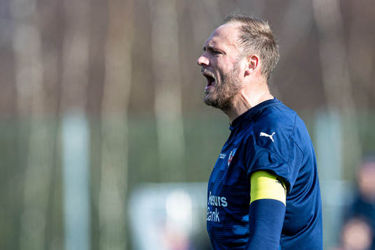 Helsingborgs Andreas Granqvist reagerar