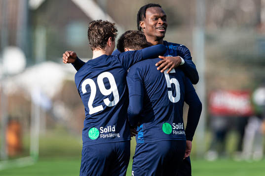 Helsingborgs Alex Timossi, Brandur Hendriksson och Noel Mbo