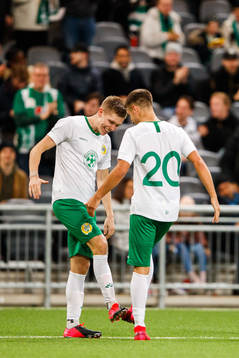 Hammarbys Aron Johannsson och Alexander Kacaniklic jublar