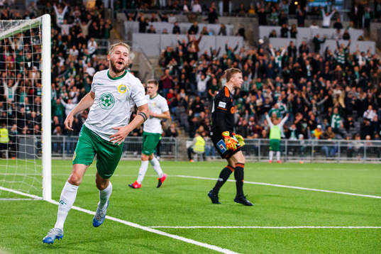 Hammarbys Darijan Bojanic jublar
