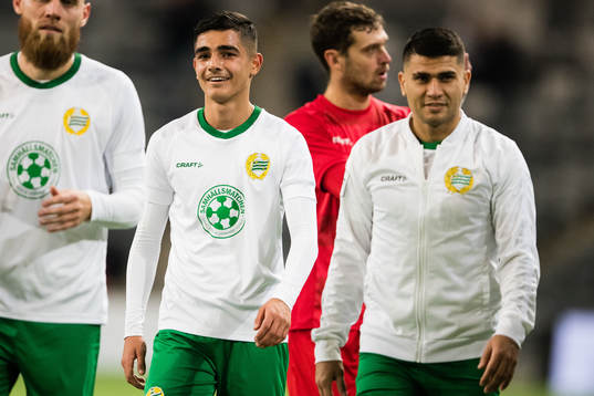 Hammarbys Aimar Sher och Paulinho jublar