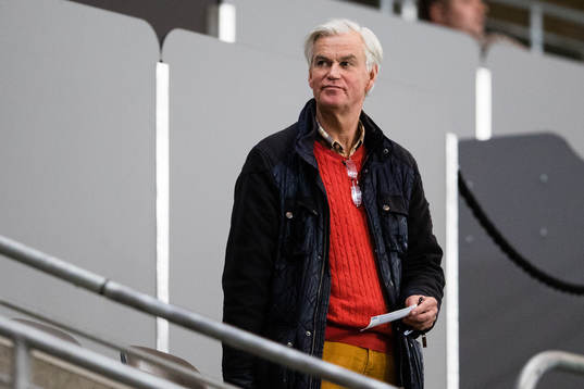 Kalmas tränare Nanne Bergstrand på läktaren