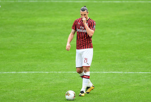 Bläddra bland fler bilder av Fotboll, Serie A, Milan - Genoa