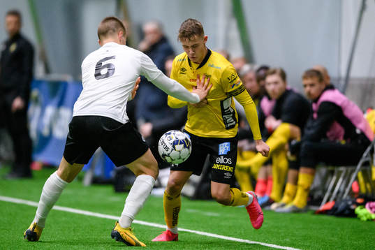 Elfsborgs Jacob Ondrejka och Örebros Benjamin Hjertstrand