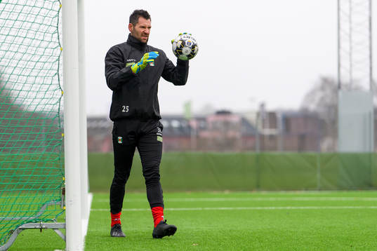 Varbergs målvakt Stojan Lukic före fotbollsmatchen i