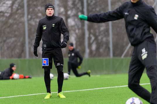 Varbergs Anton Liljenbäck före fotbollsmatchen i Svenska