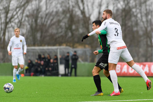 Varbergs Astrit Seljmani och Brommapojkarnas Ali Suljic