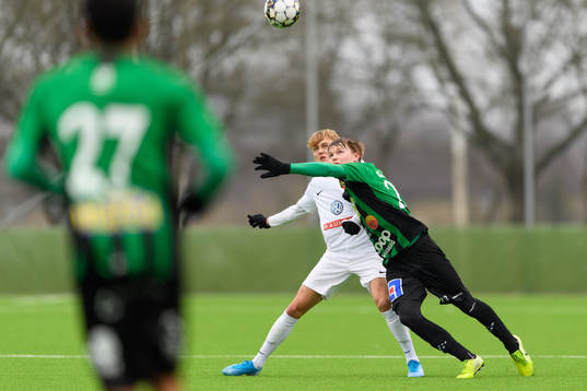 Brommapojkarnas Oskar Fallenius och Varbergs Anton