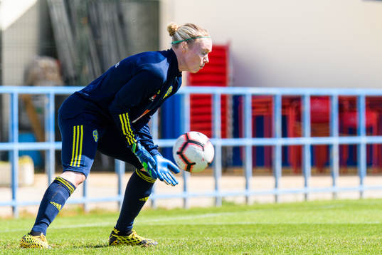 Goalkeeper Hedvig Lindahl