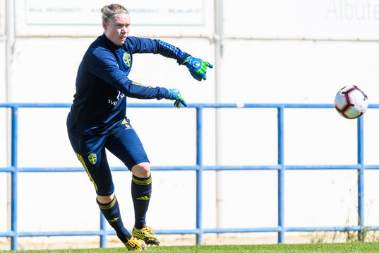 Goalkeeper Hedvig Lindahl