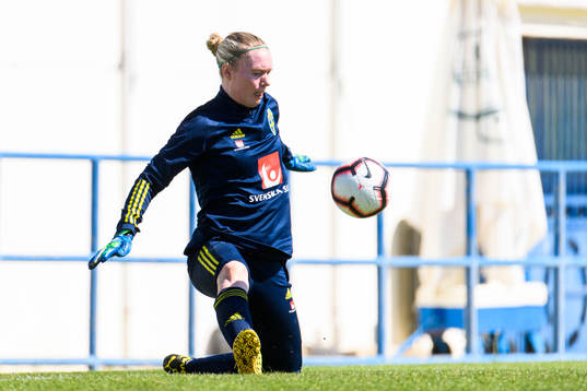 Goalkeeper Hedvig Lindahl