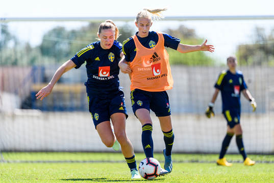 Fridolina Rolfö and Sofia Jakobsson
