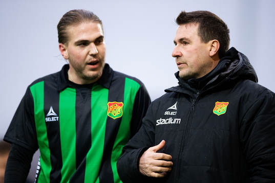 Gais Charlie Weberg och tränare Stefan Jacobsson