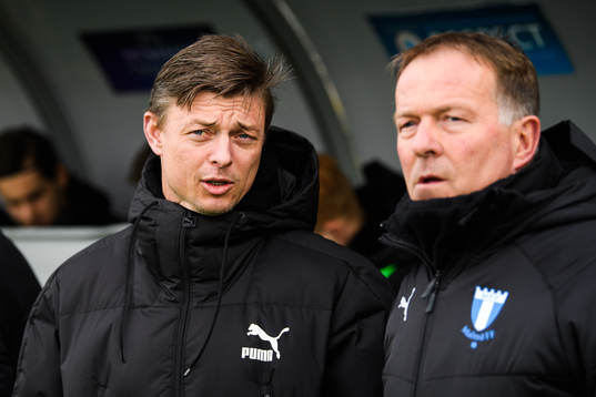 Malmö FFs tränare Jon Dahl Tomasson och assisterande