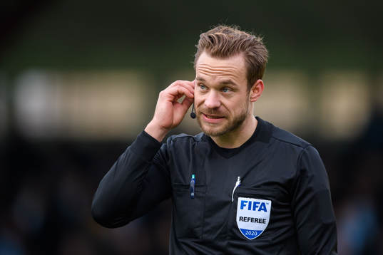 Domare Kristoffer Karlsson