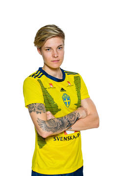 Lina Hurtig poses for a portrait
