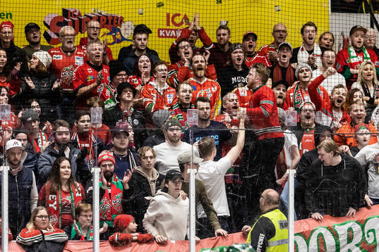 Bläddra bland fler bilder av Ishockey, hockeyallsvenska finalen, match 1, Björklöven - Modo