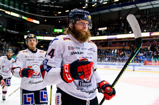 Linköpings Jonas Junland jublar