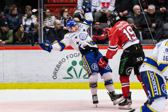 Leksands Patrik Zackrisson och Örebros Daniel Muzito