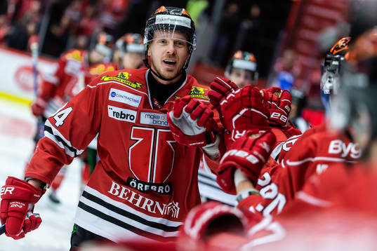 Örebros Ryan Stoa jublar
