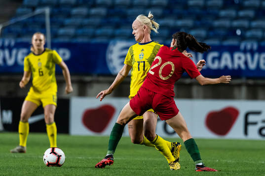 Caroline Seger of Sweden and Andreia Faria of Portugal