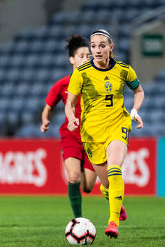 Kosovare Asllani of Sweden